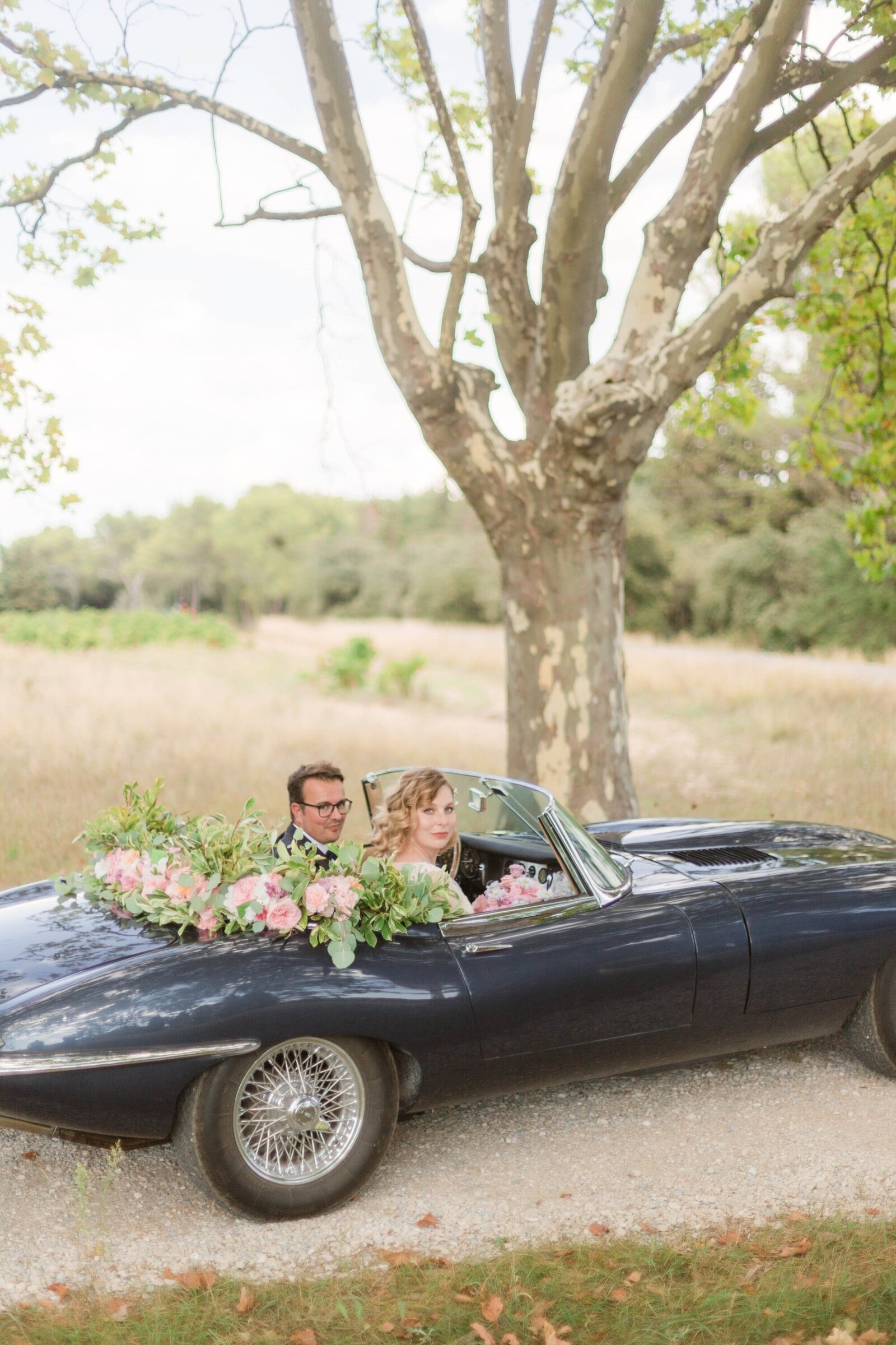 13_Provence_Luxury_Floral_Designer_Grace_And_Flowers-24_Discover a refined and elegant wedding in France created by Provence Luxury Floral and Event Designer Grace and Flowers
