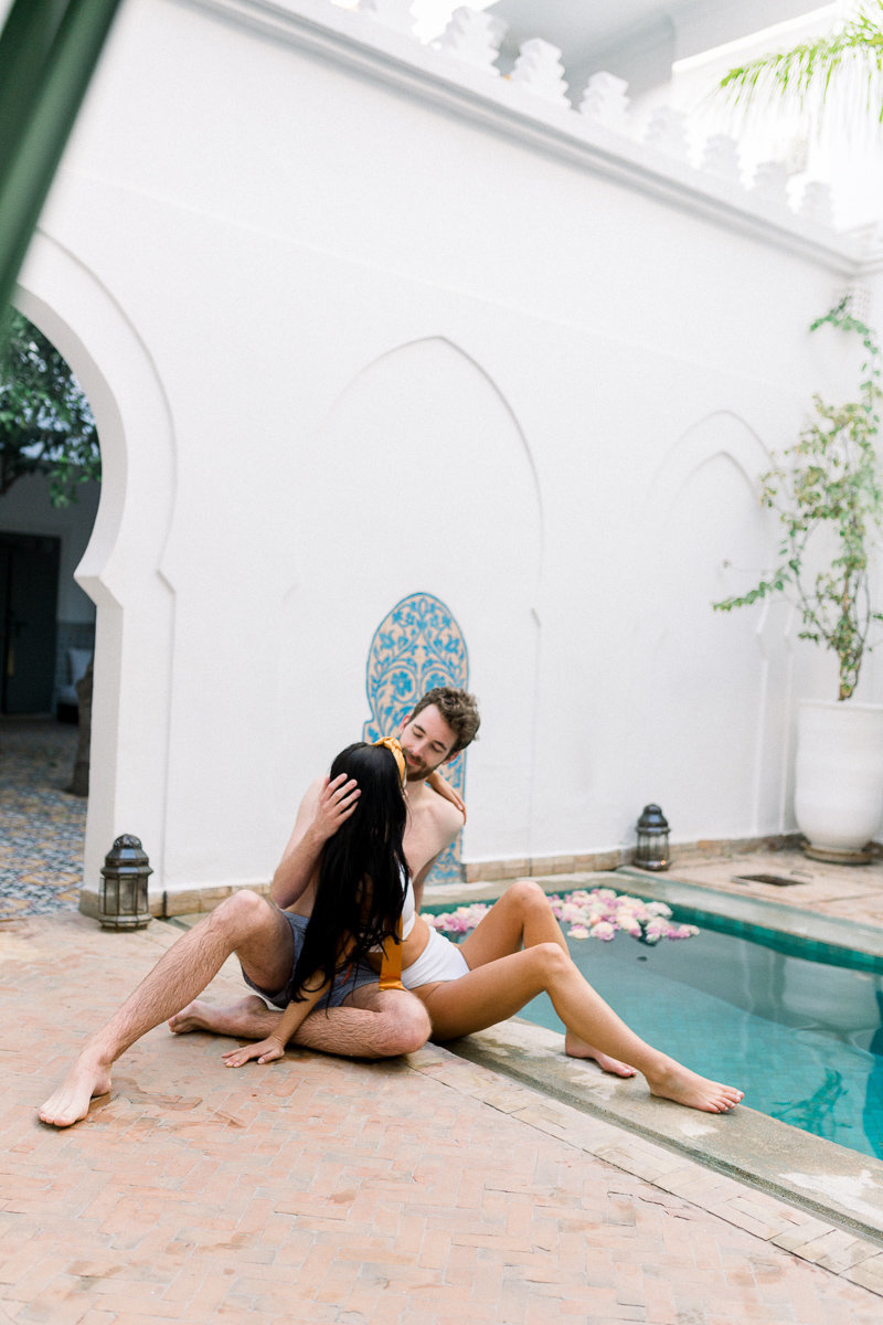 vintage-poolside-engagment-pictures (1 of 1)-21