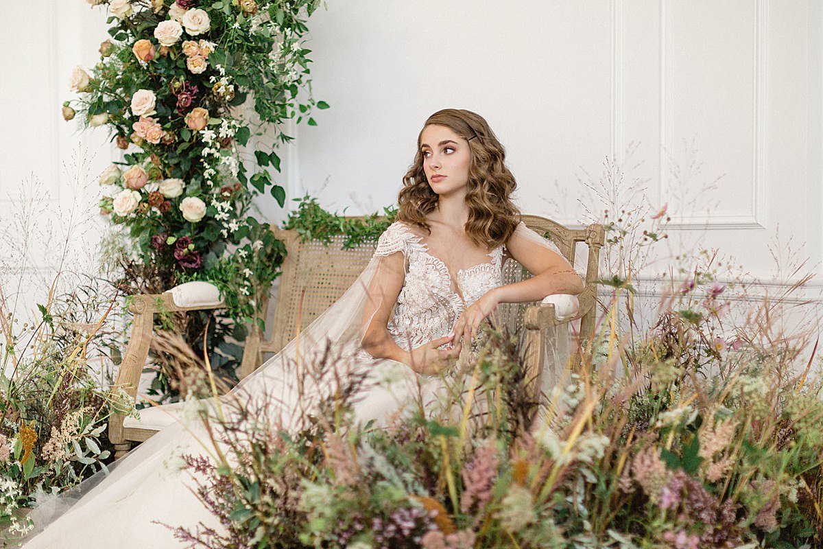 Odette-Swan-Angel-Wedding-Dress-JoanneFlemingDesign-JustinaBilodeauPhoto (3)_WEB