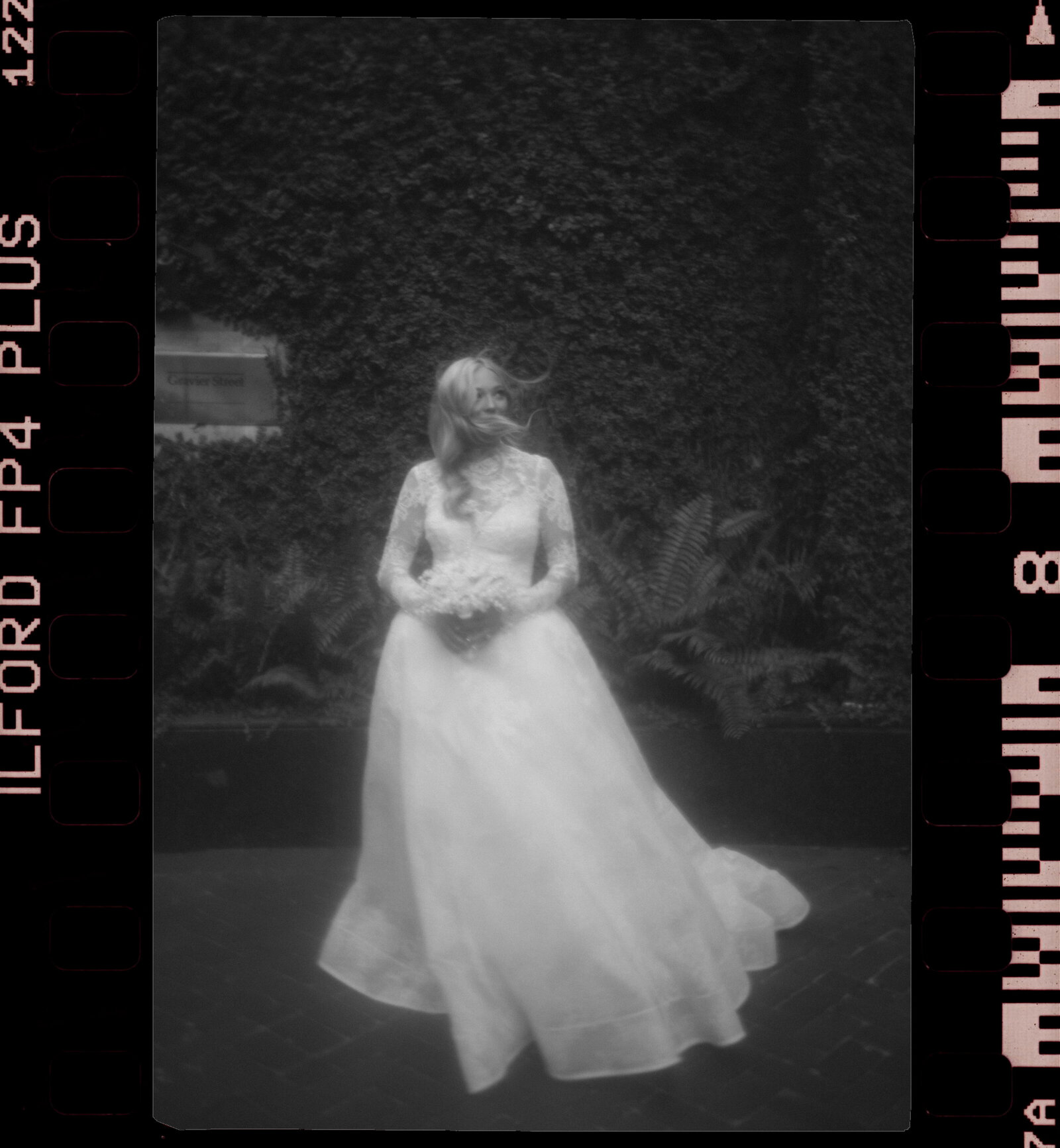 monique-lhuillier-lace-dress-bridal
