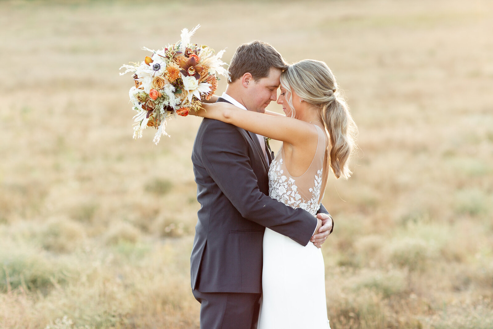 Jake and Allie Preview Harmony Meadows Emily Moller Photography Lake Chelan Wedding Photographer-27