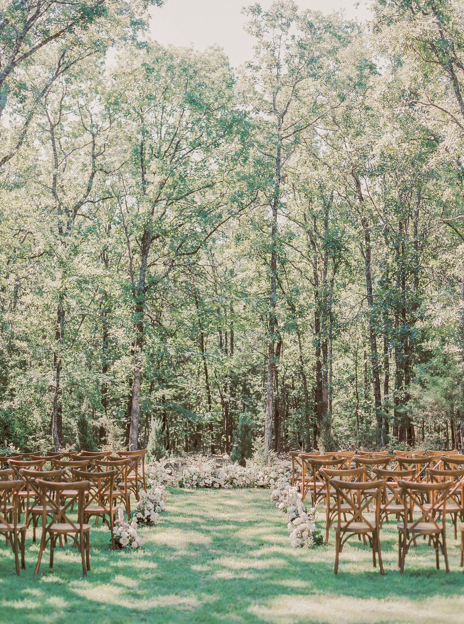 White Sparrow Barn_Lindsay and Scott_Madeline Trent Photography-0005