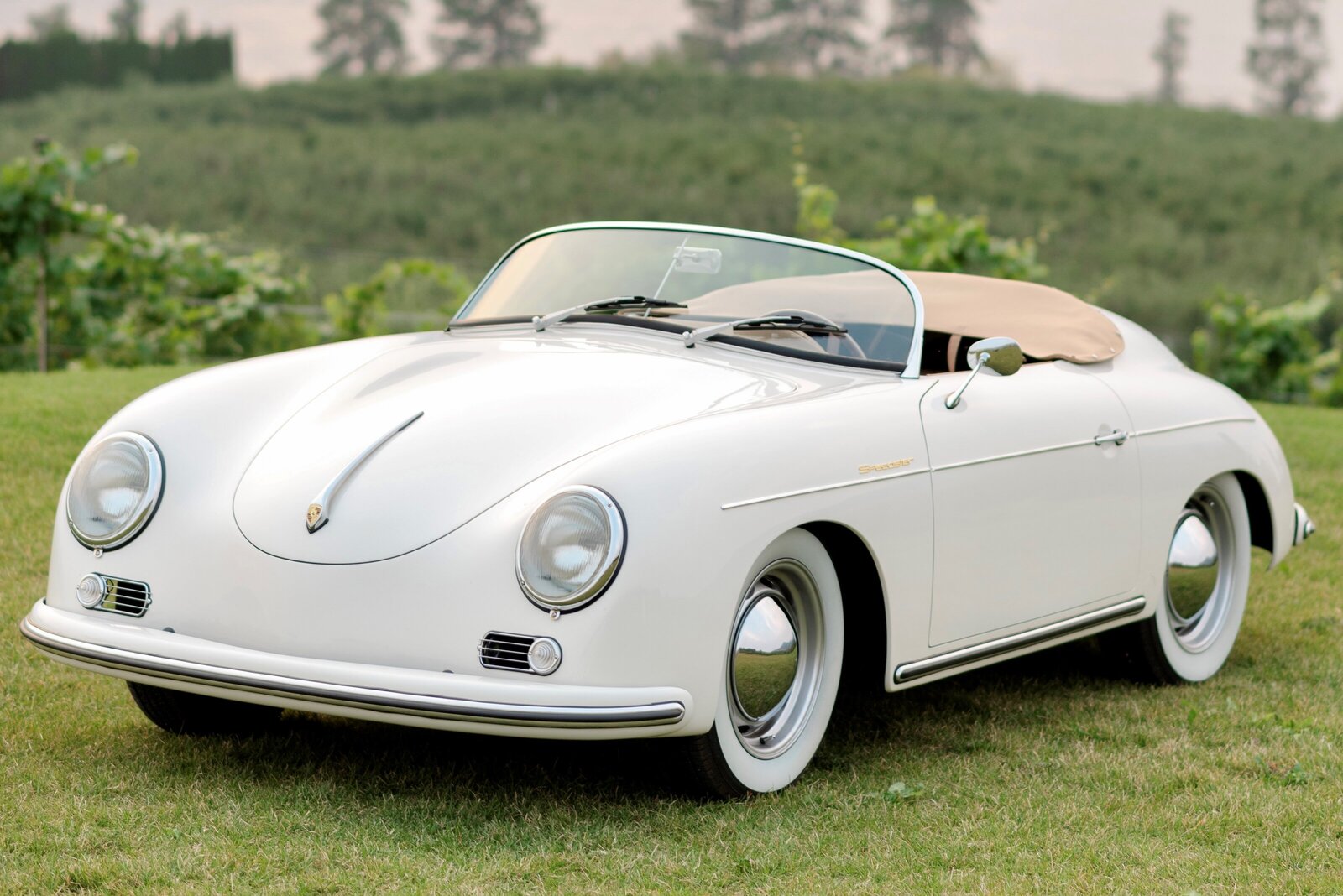 Vintage wedding Car for Rent in Kelowna | Vintage Porsche 356