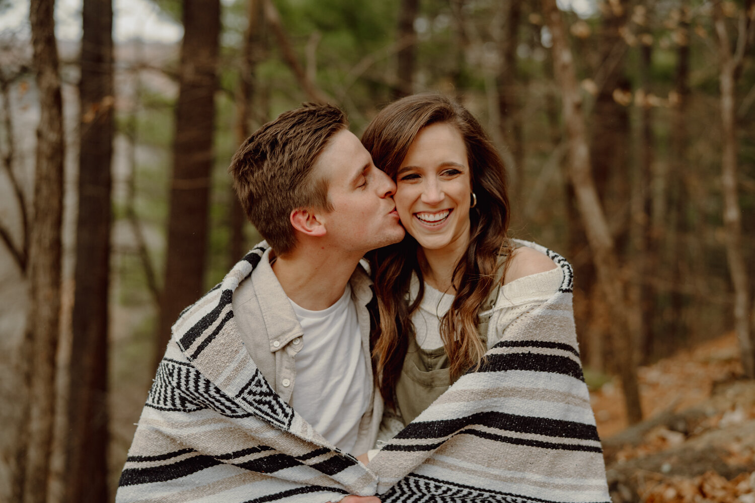 Engagment photos at Willow River State Park (3 of 11)