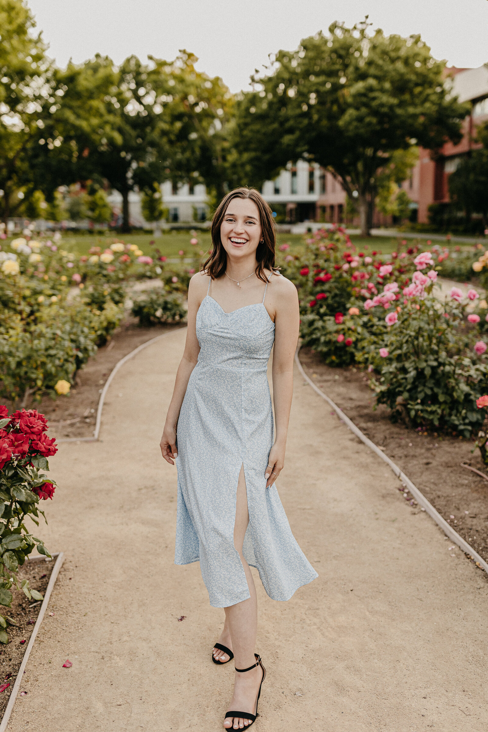 faith-chico-state-grad-photos-45