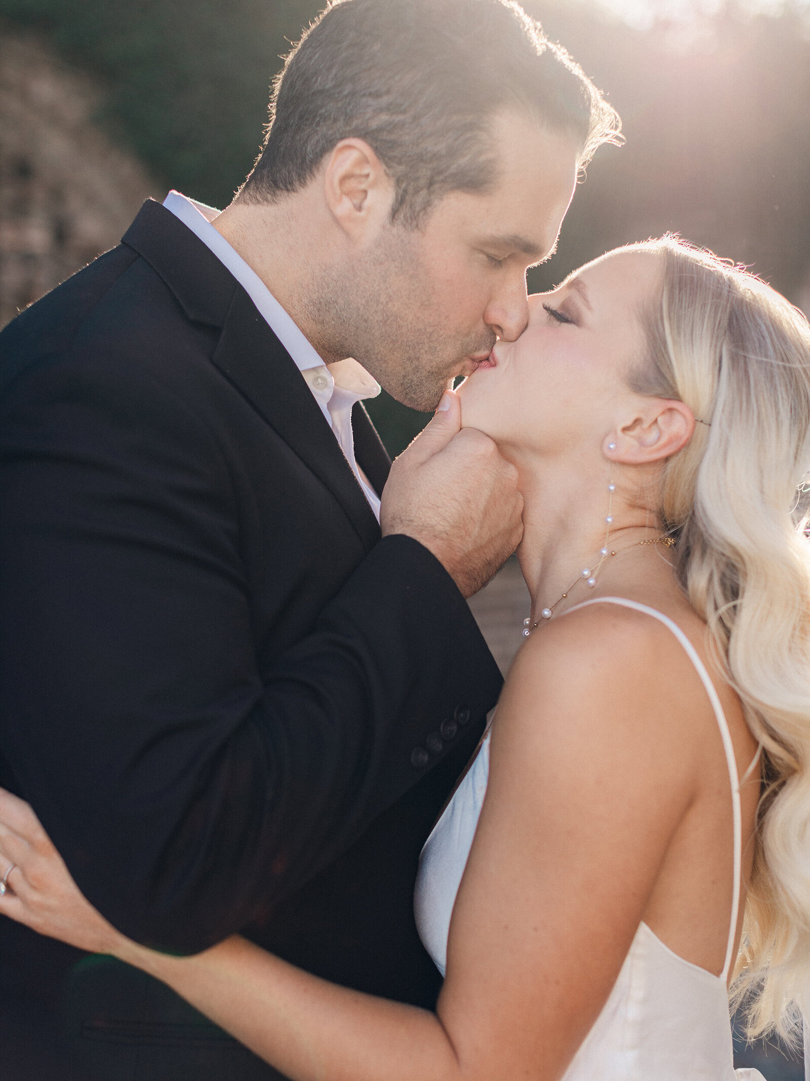 135-torianna-brooke-portraiture-chic-charleston-engagement-session-french-quarter-lauren-paul