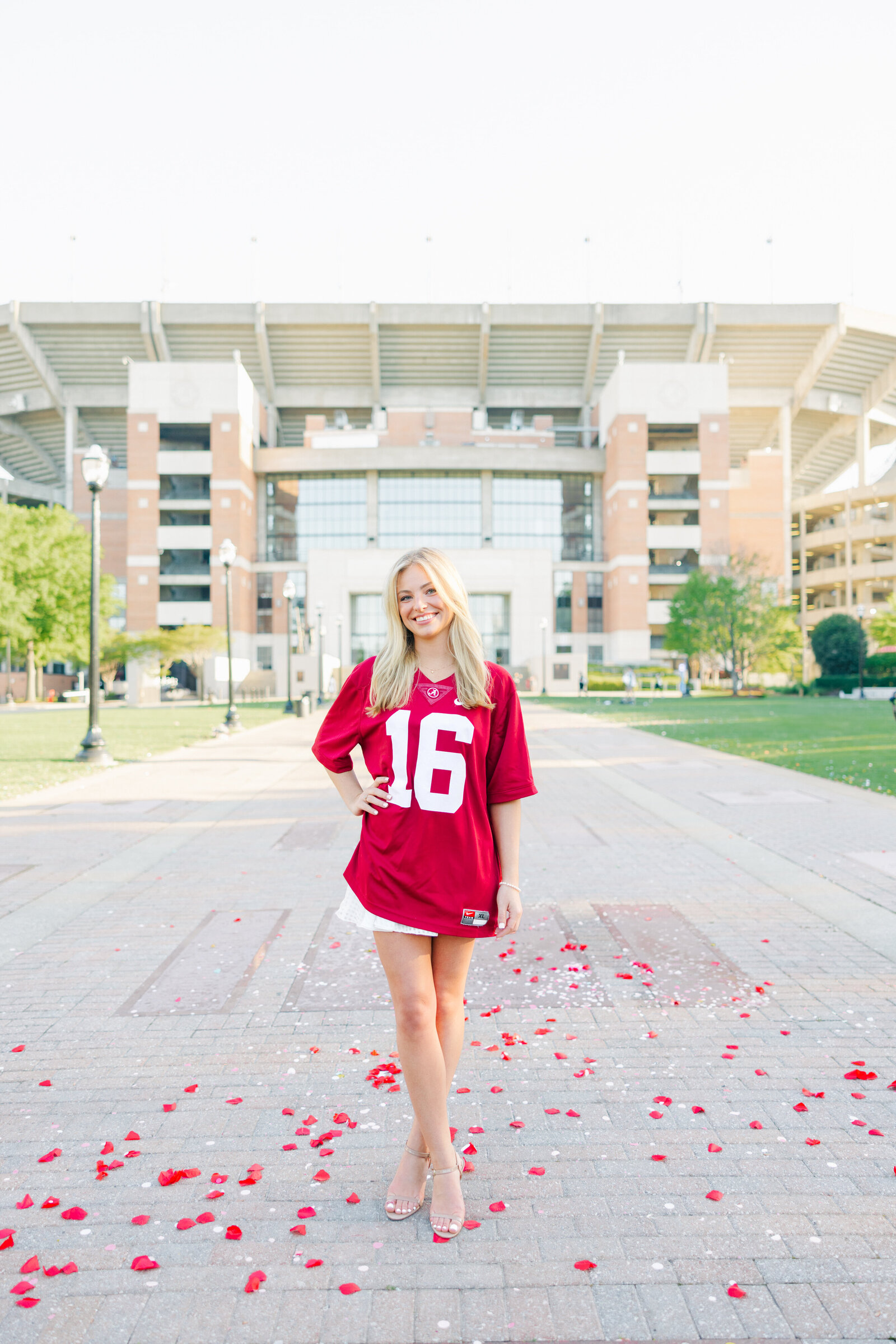The University of Alabama Grad Session _ Lauren Elliott Photography _ Madison Bush-199