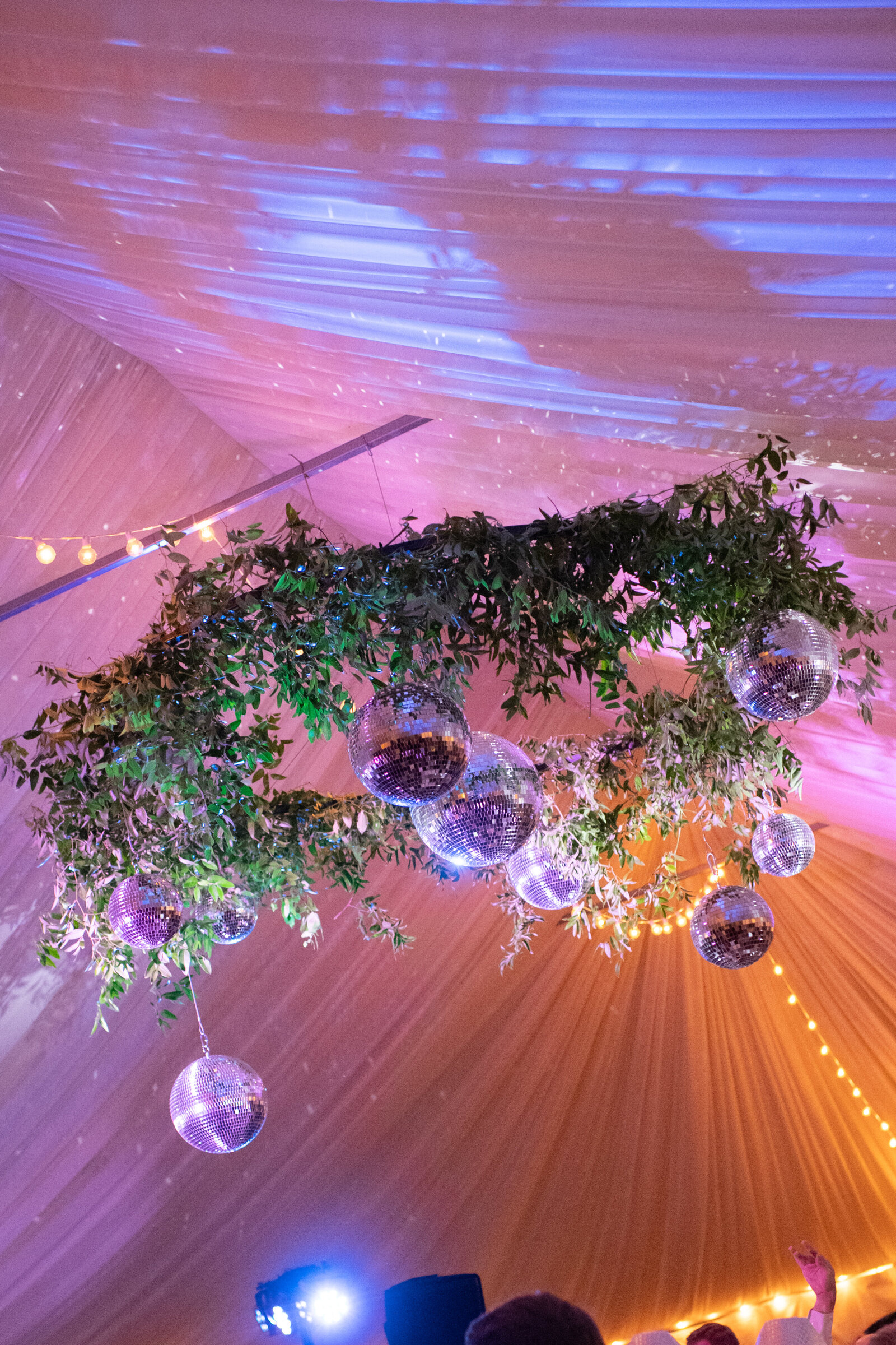 kacey-louis-vail-wedding-dancing-153