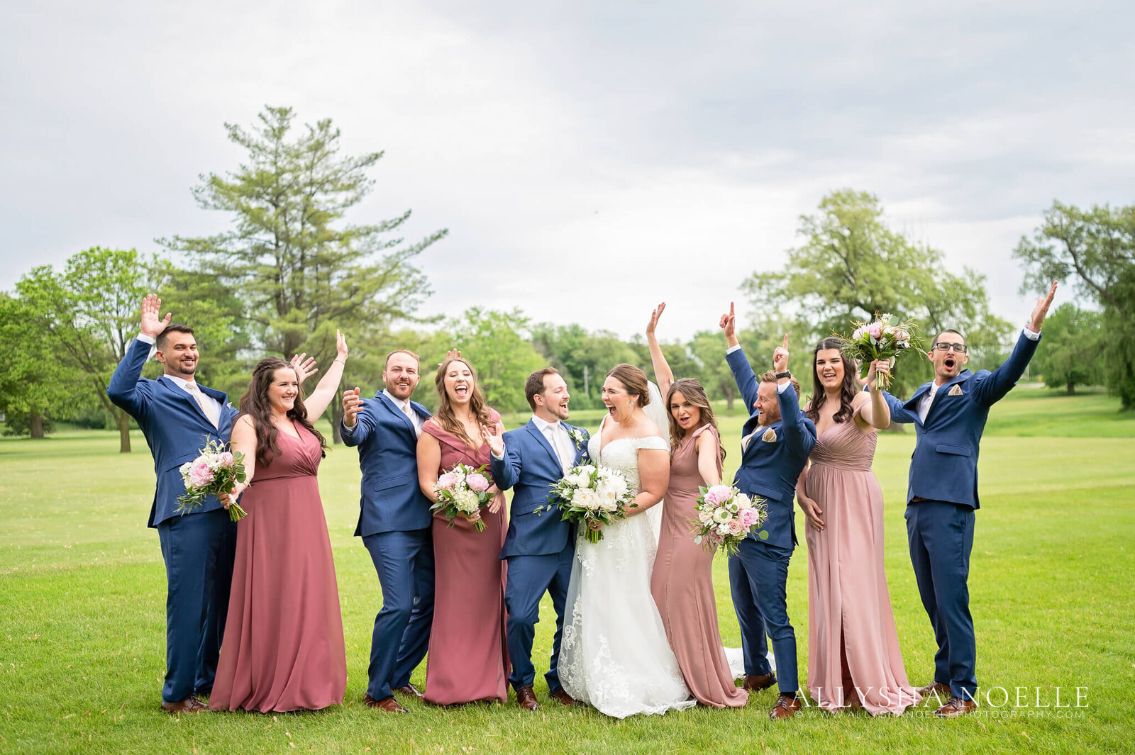 Wedding-at-River-Club-of-Mequon-173