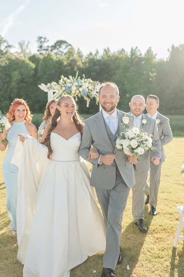 Arbor-Flowers-Bridal-Bouquet-Bride-Groom-The-Legacy-At-Willow-Pond
