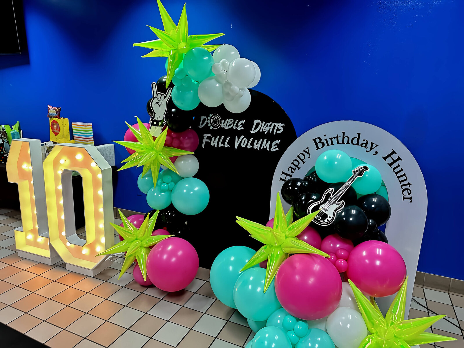 Fun birthday party balloons for kids