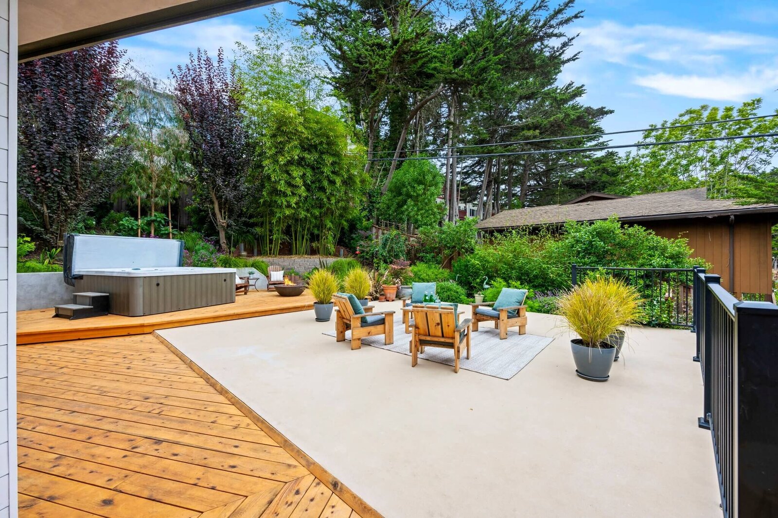 landscaped-backyard-pacifica-ca