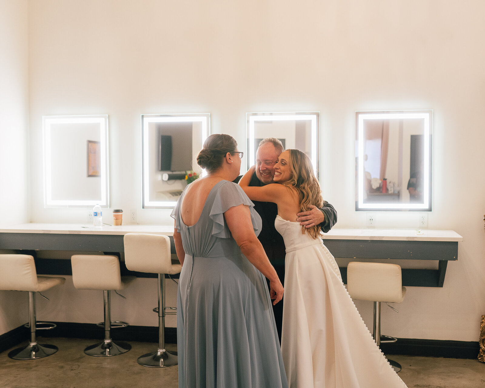 Saenz The Farmhouse KC Event Venue Wedding70