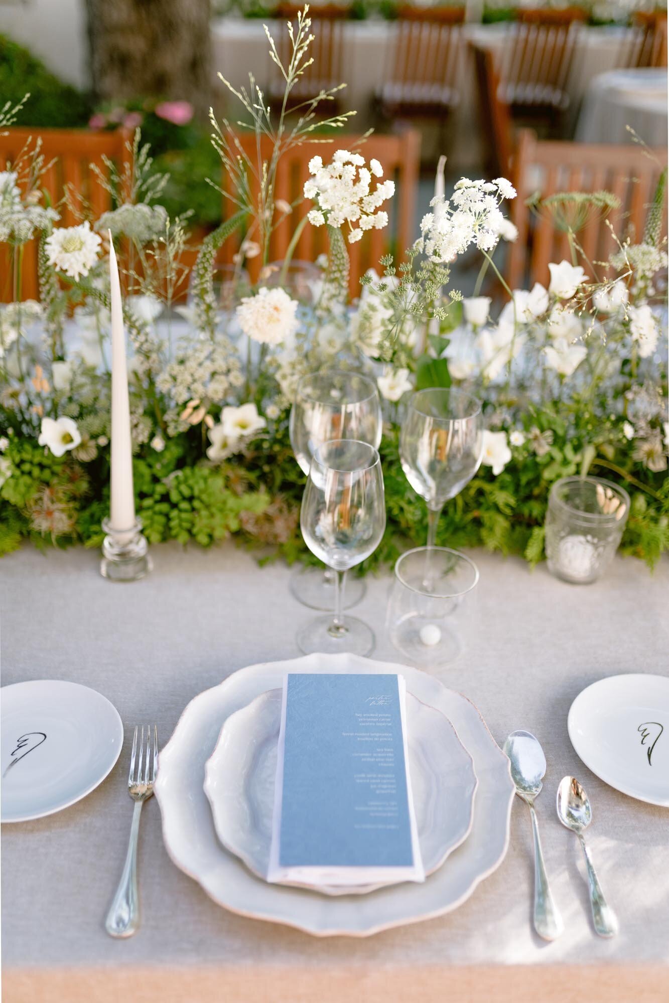 organic floral runner on a  wedding table