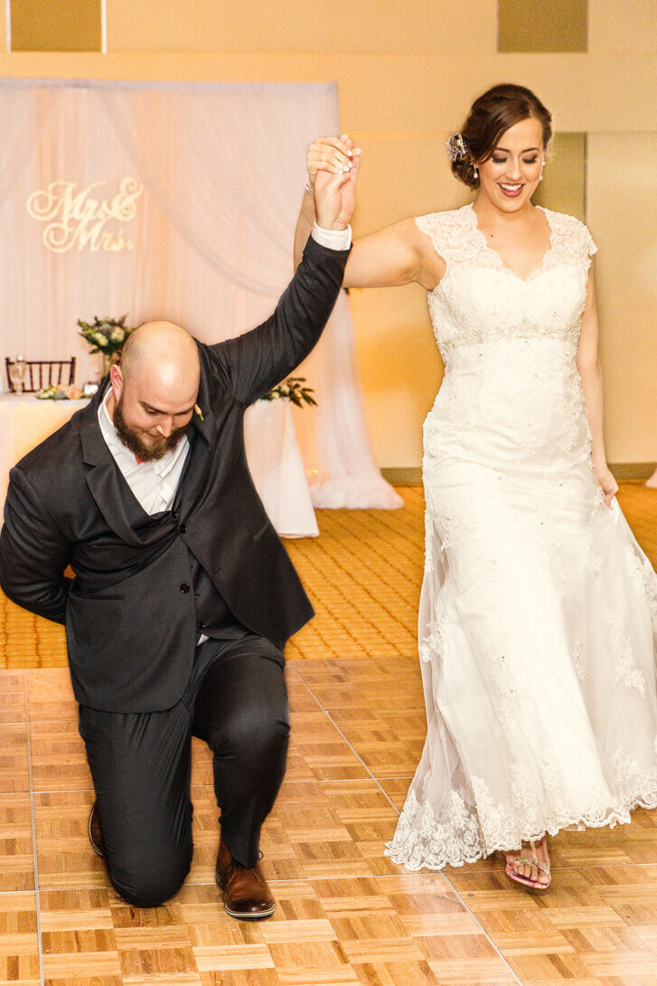wedding-reception-newlywed-first-dance-lake-boca-raton-florida-25