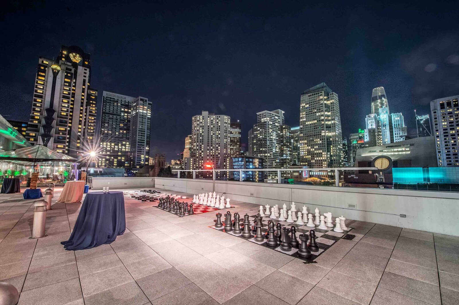 HolidayParty Cityscape from Rooftop.-