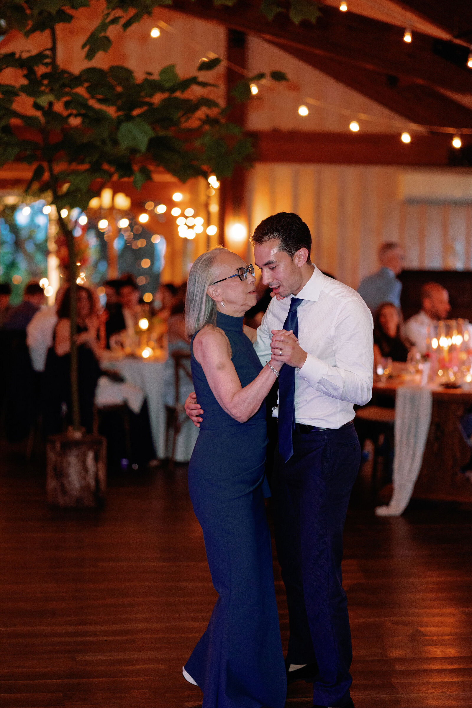 red-maple-vineyard-wedding-hudson-valley-581