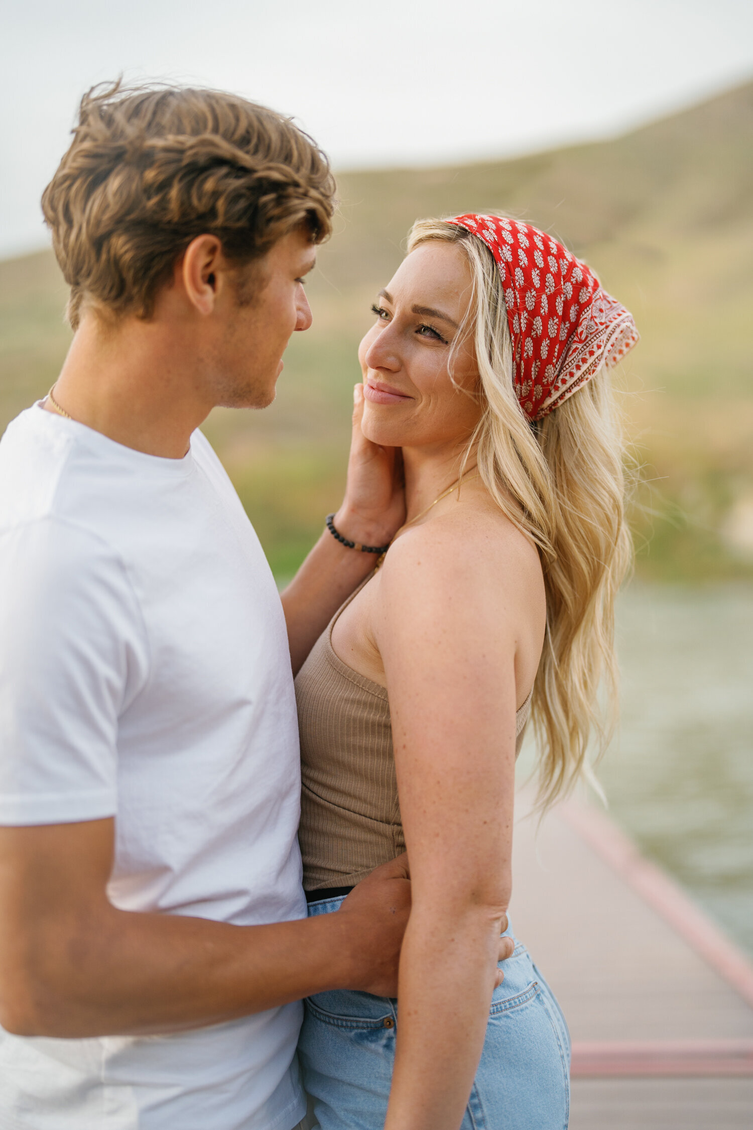 Brambleandvine-lucky-peak-lake-engagement-24