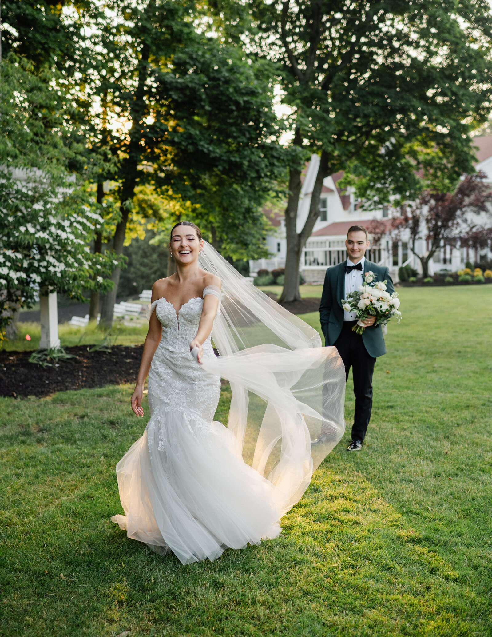 Avanti-Mansion-Buffalo-New-York-wedding-Brittany-Ford-Photography-Buffalo-New-York-Wedding-Photographer-mattdelilah-251