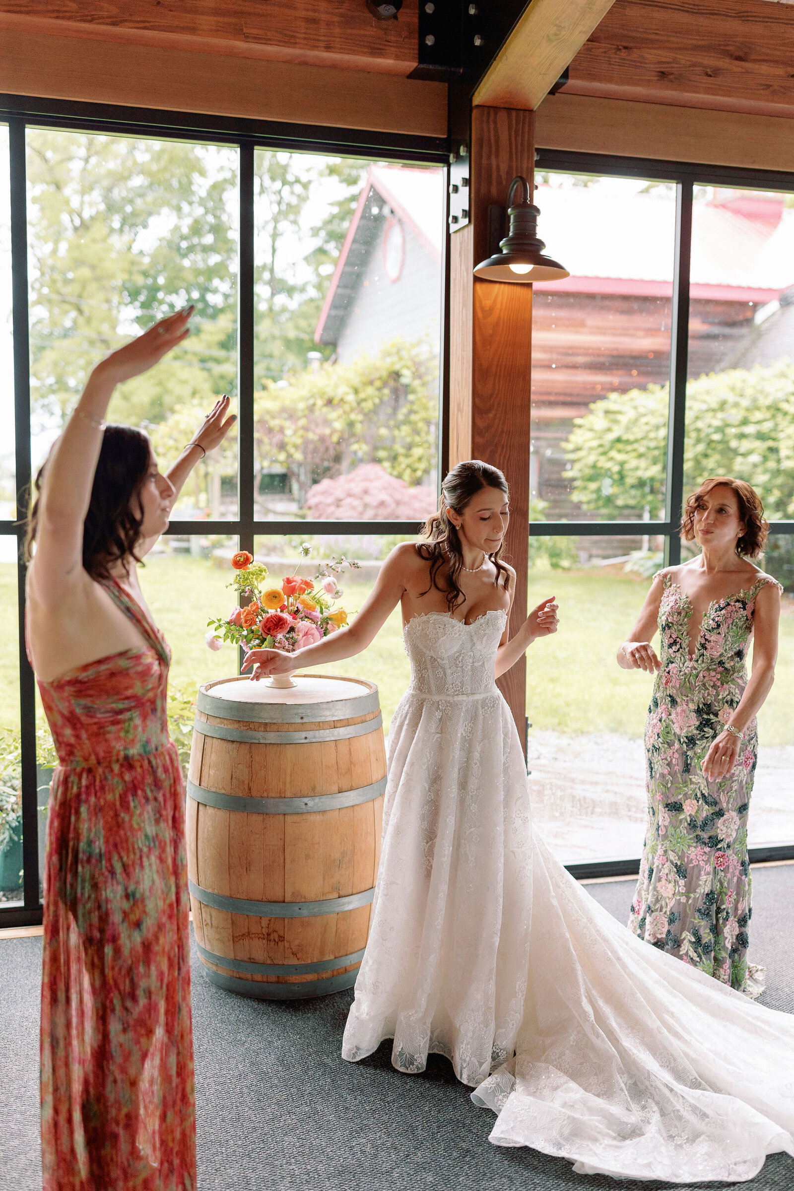 red-maple-vineyard-wedding-hudson-valley-434