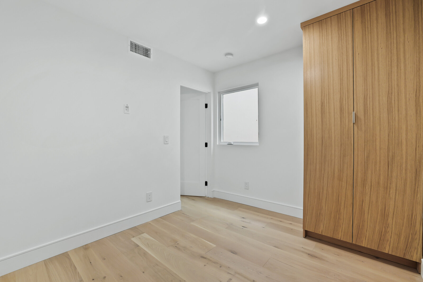 California_Real_Estate_Photography_1818BalboaReshoot-52