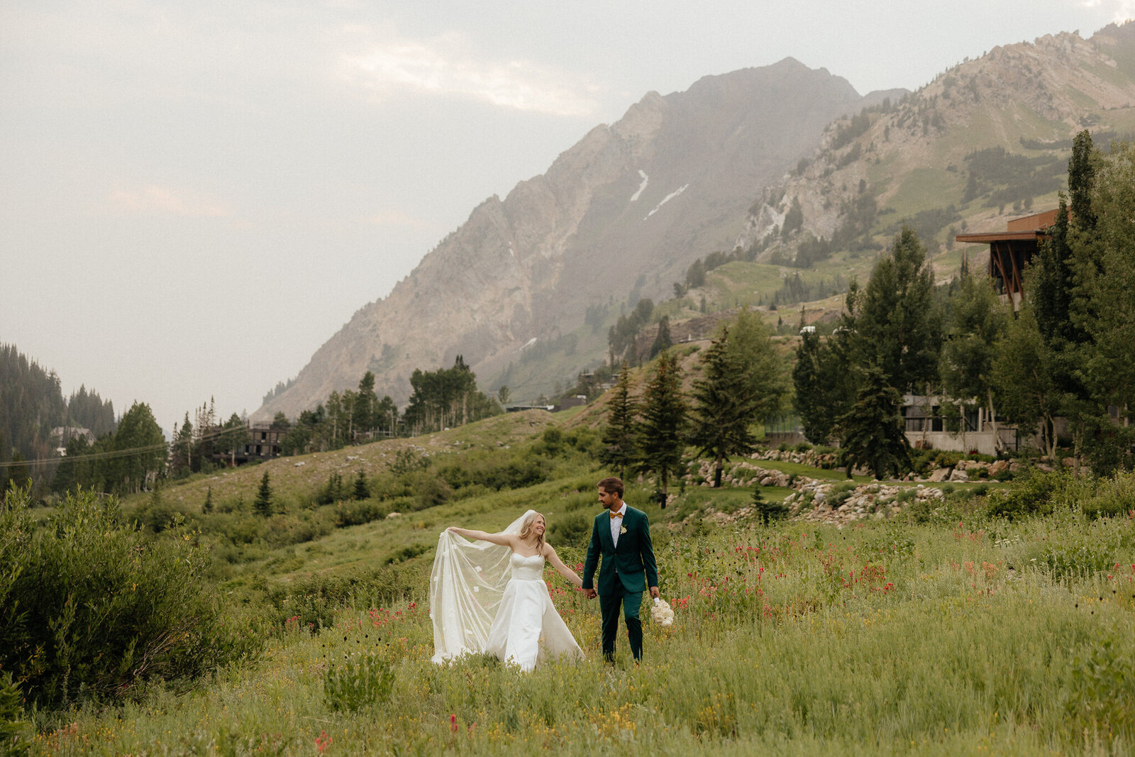 SnowpineLodge-Wedding-Utah_AshlynStottPhotography-358