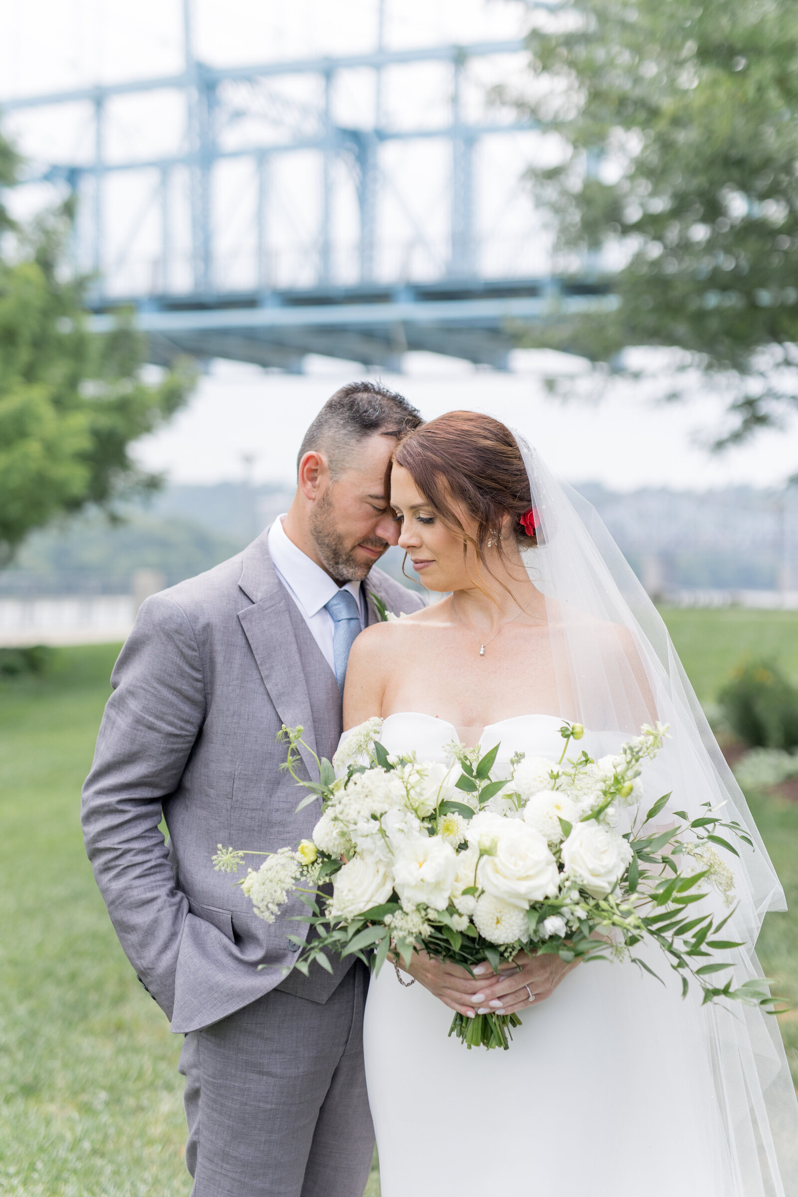 bride and groom portraits