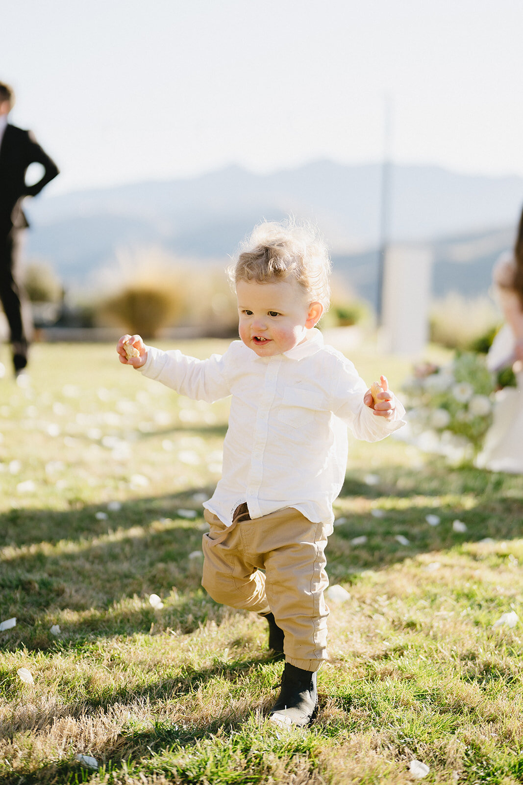 Melissa Clark Photography - Queenstown Wedding Photographer - Lake Hayes Holiday Home Wedding - Katherine & Adam 4.5.24-163