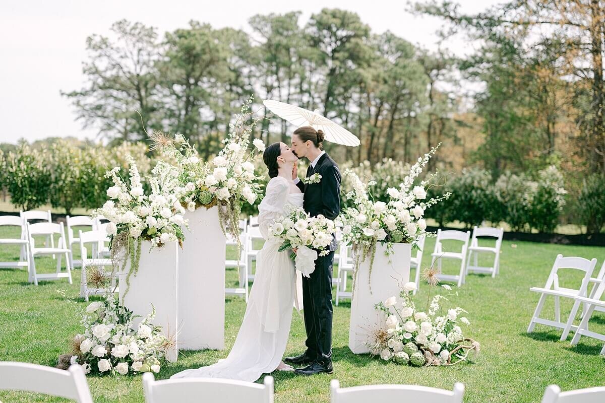 lace-and-belle_modern-old-money-wedding-inspiration-lbi-national-courtney-simpson-photography-1