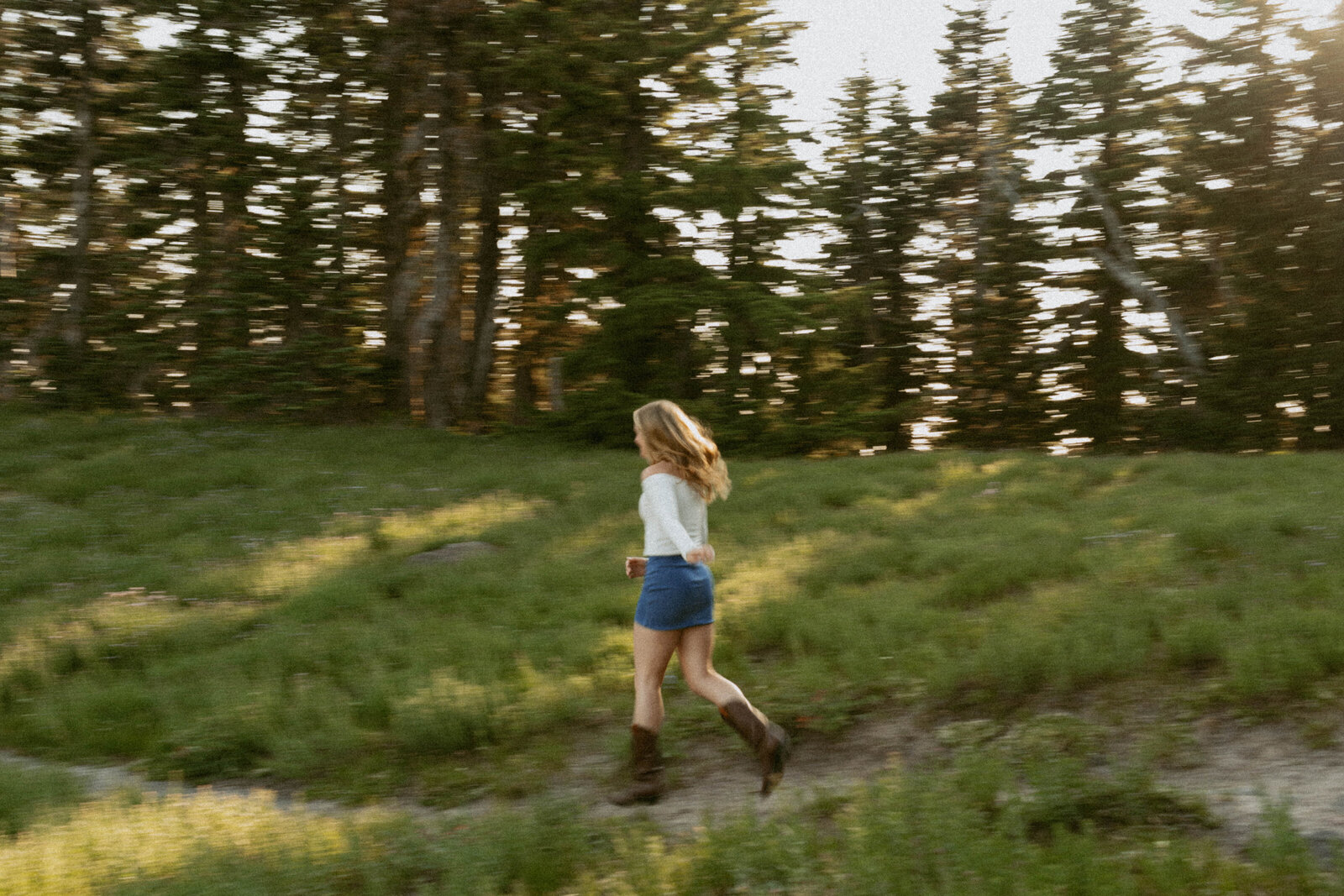 Emily-Noelle-Photo-Senior-Photography-Mount-Hood-04047