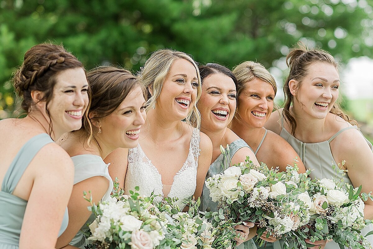 Mint Green & Navy Summer Wedding at Pear Tree Estate | Champaign, IL_0025