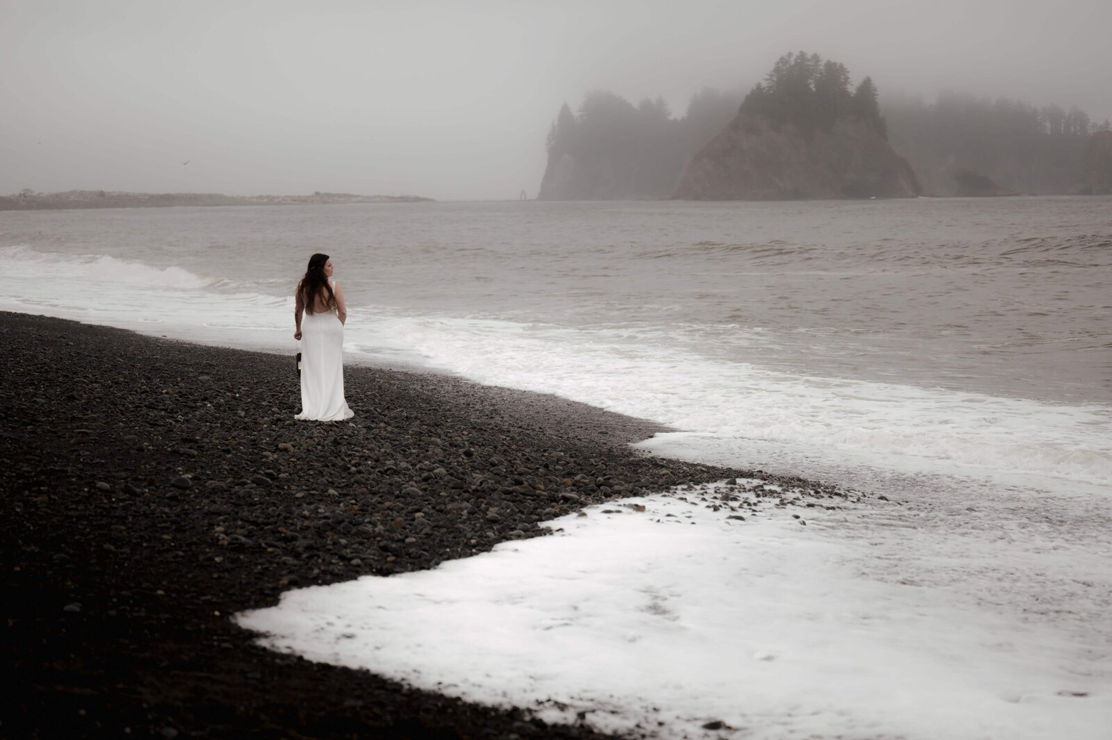 KristenVann-VirginiaElopementPhotographer-Amber-Beach-3671