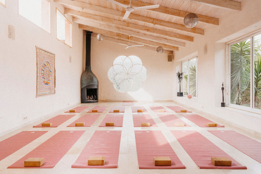 Wild Feminine Retreats Spain Womens Retreats Feminine Leadership Retreats Fiona McCoss (8)