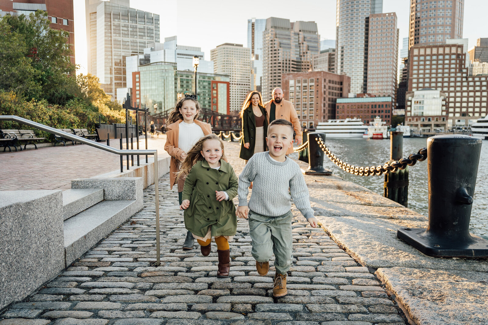 jenna-brown-photography-boston-family-autumn-boston-seaport-running