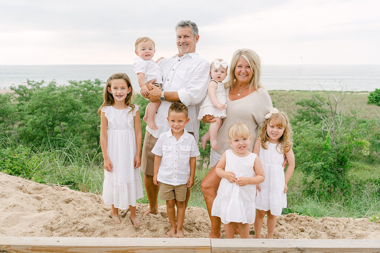 New-Buffalo-Beach_Extended-Family-Photography_Katie-Whitcomb_Miller_0003