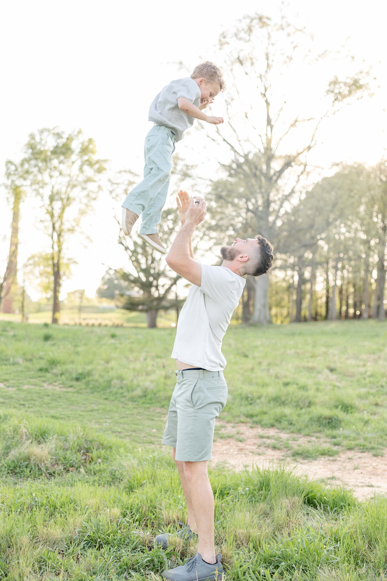 Raliegh-NC-spring-Mini-Session-Magnolia-and-Grace-Photography-Co-HeatherS# (1)-9