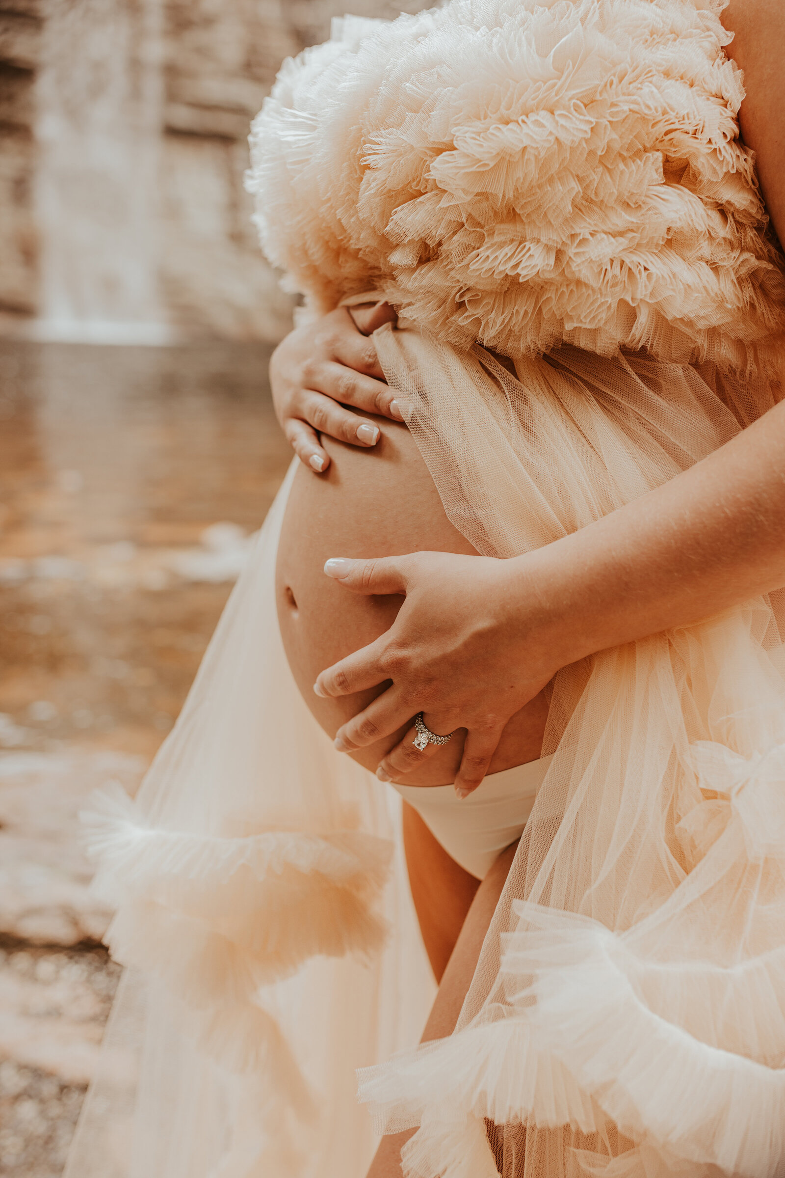 Maternity-photoshoot-minnewaska-ny-love-to-lems-photography (7)