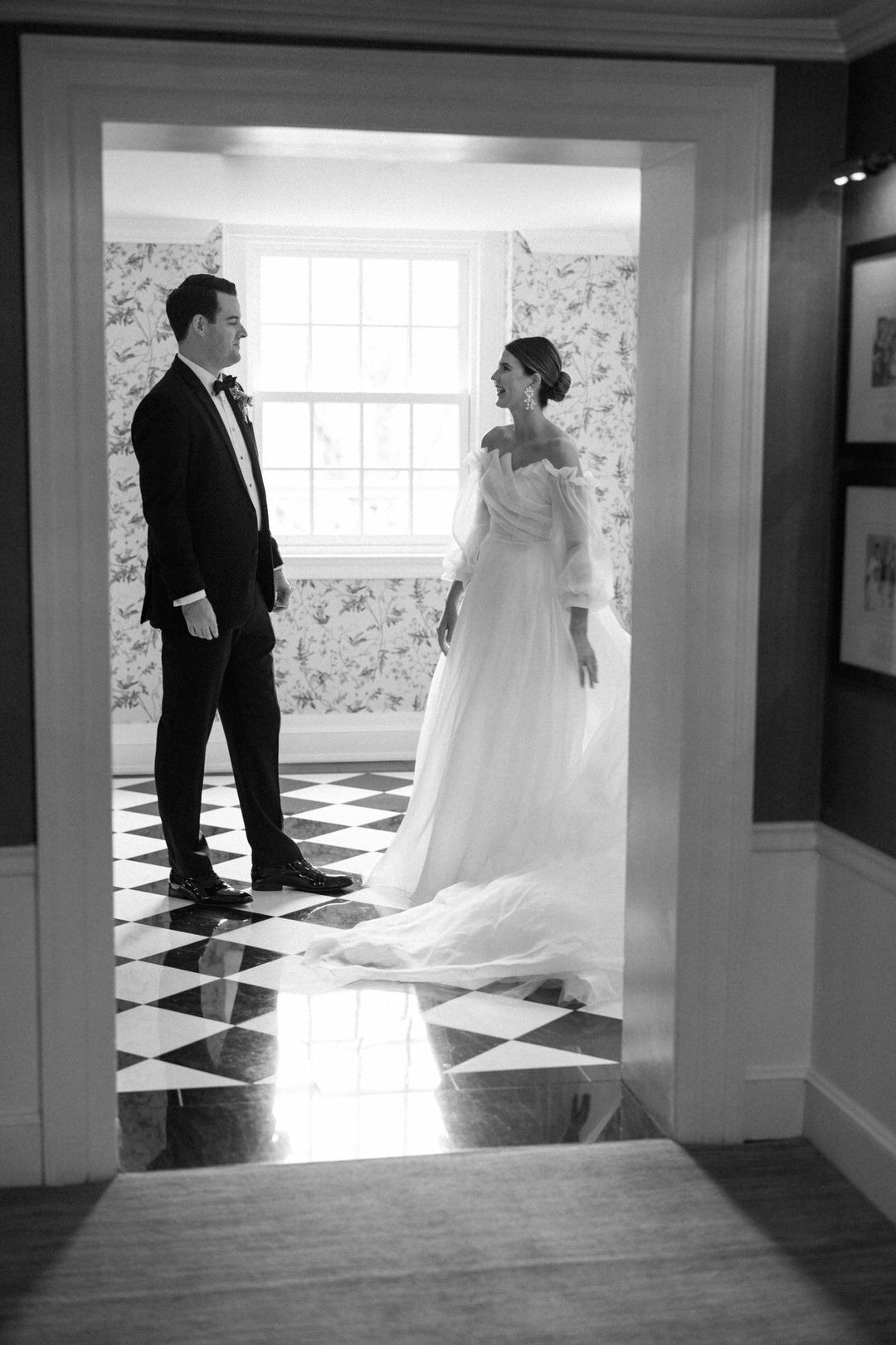 black and white of bride and groom at The Carolina Inn