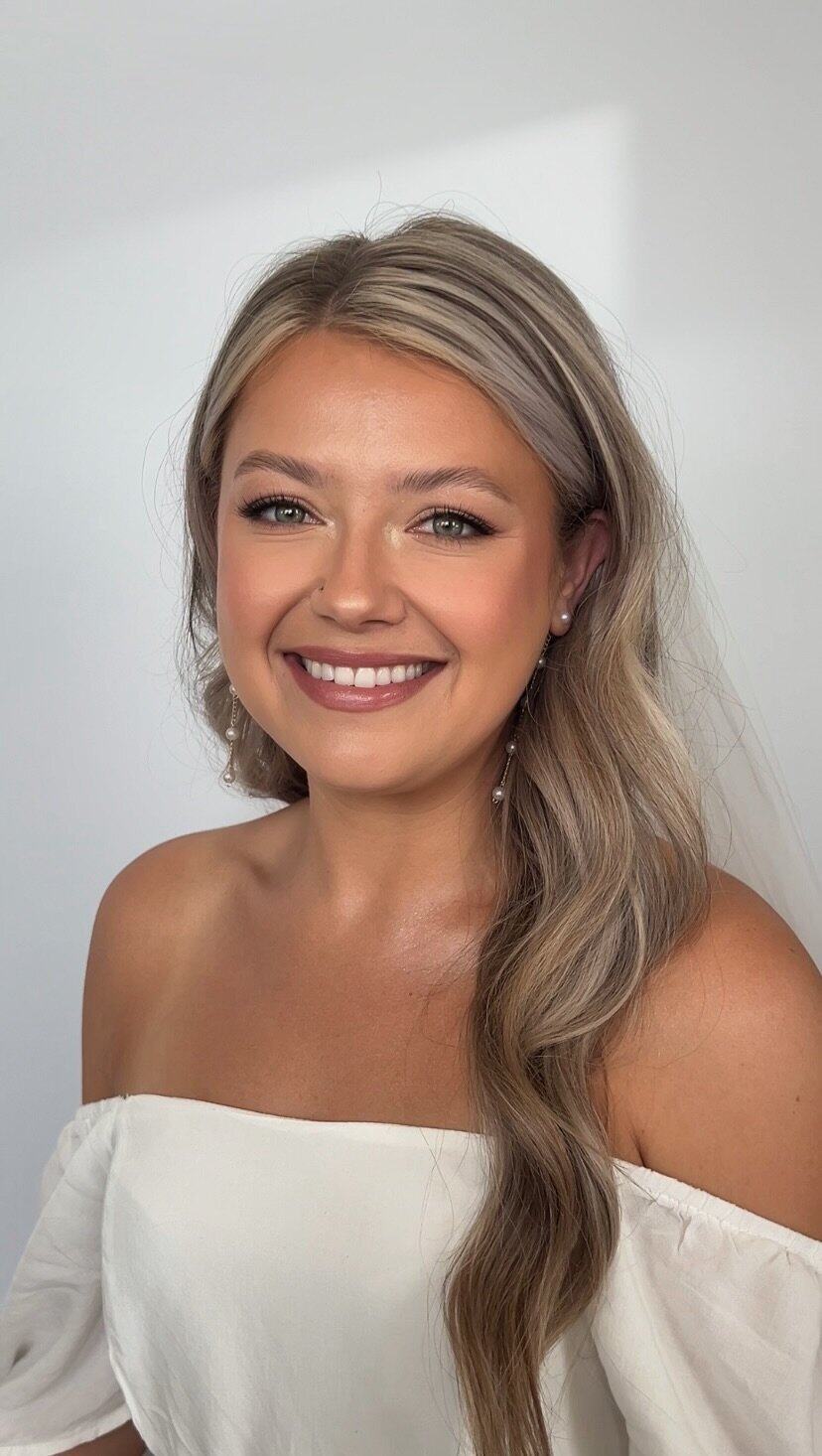 Facetune_02-05-2025-10-33-12