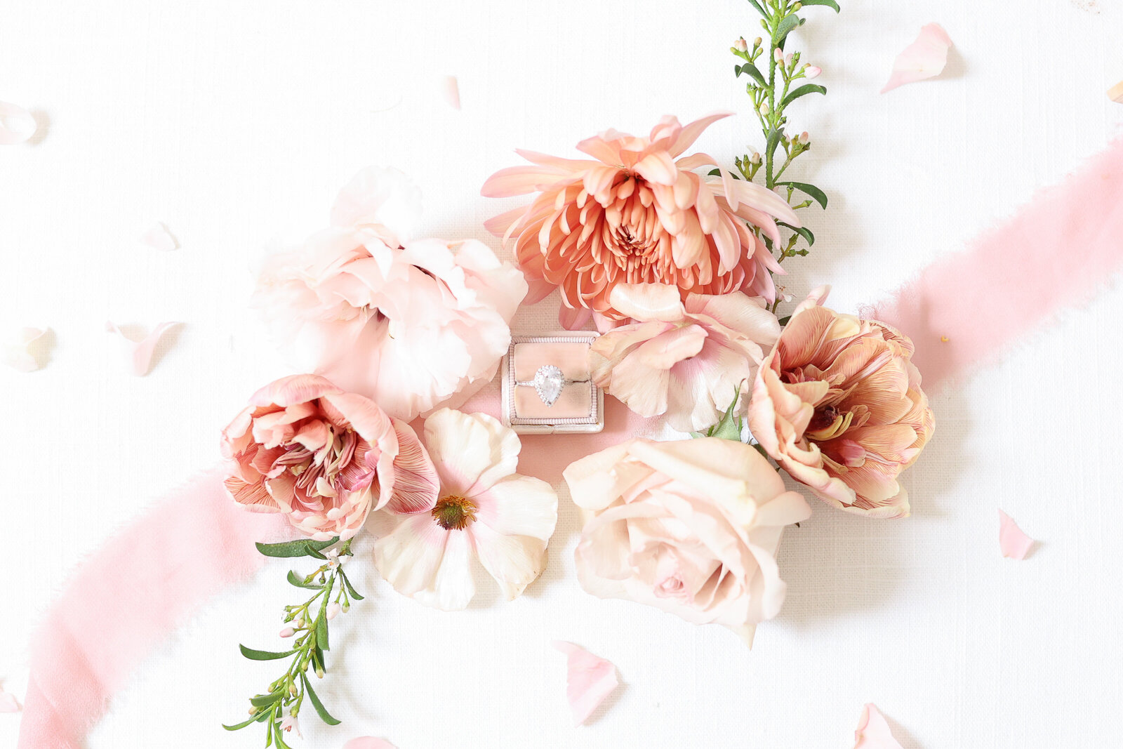 lay flat wedding styling, best columbia mo wedding photographer, wedding photographer Jefferson City Mo