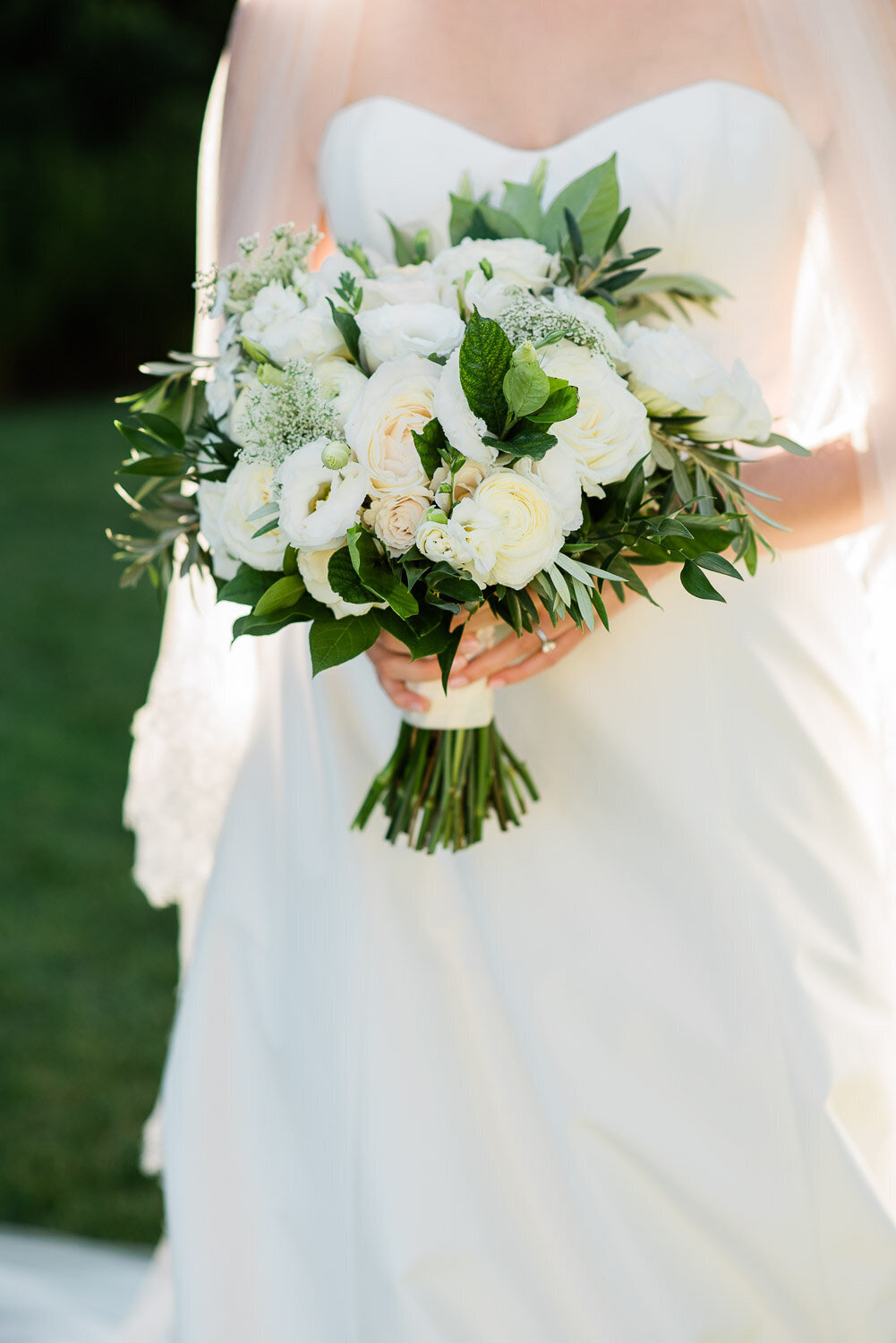 green and white floral bouquet