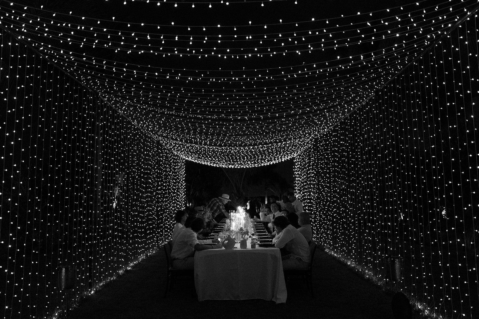 julia-brett-loscabos-wedding-607_websize
