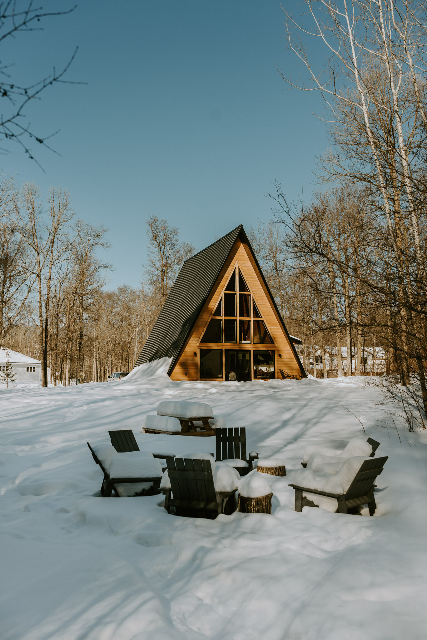 hilhaus-aframe-airbnb-winter-minnesota-00263