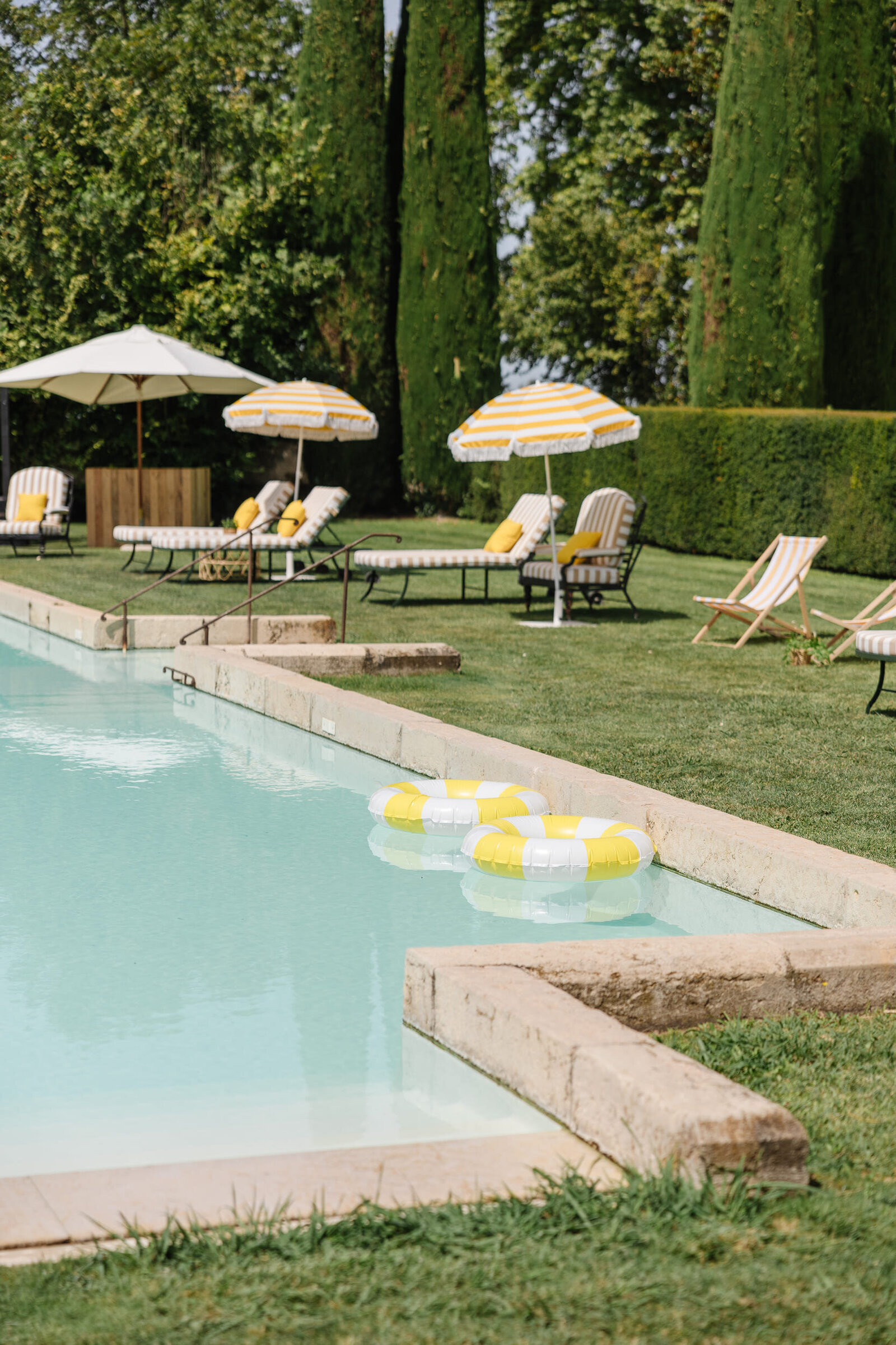 Aaron-slim-inspired-pool-party-in-France