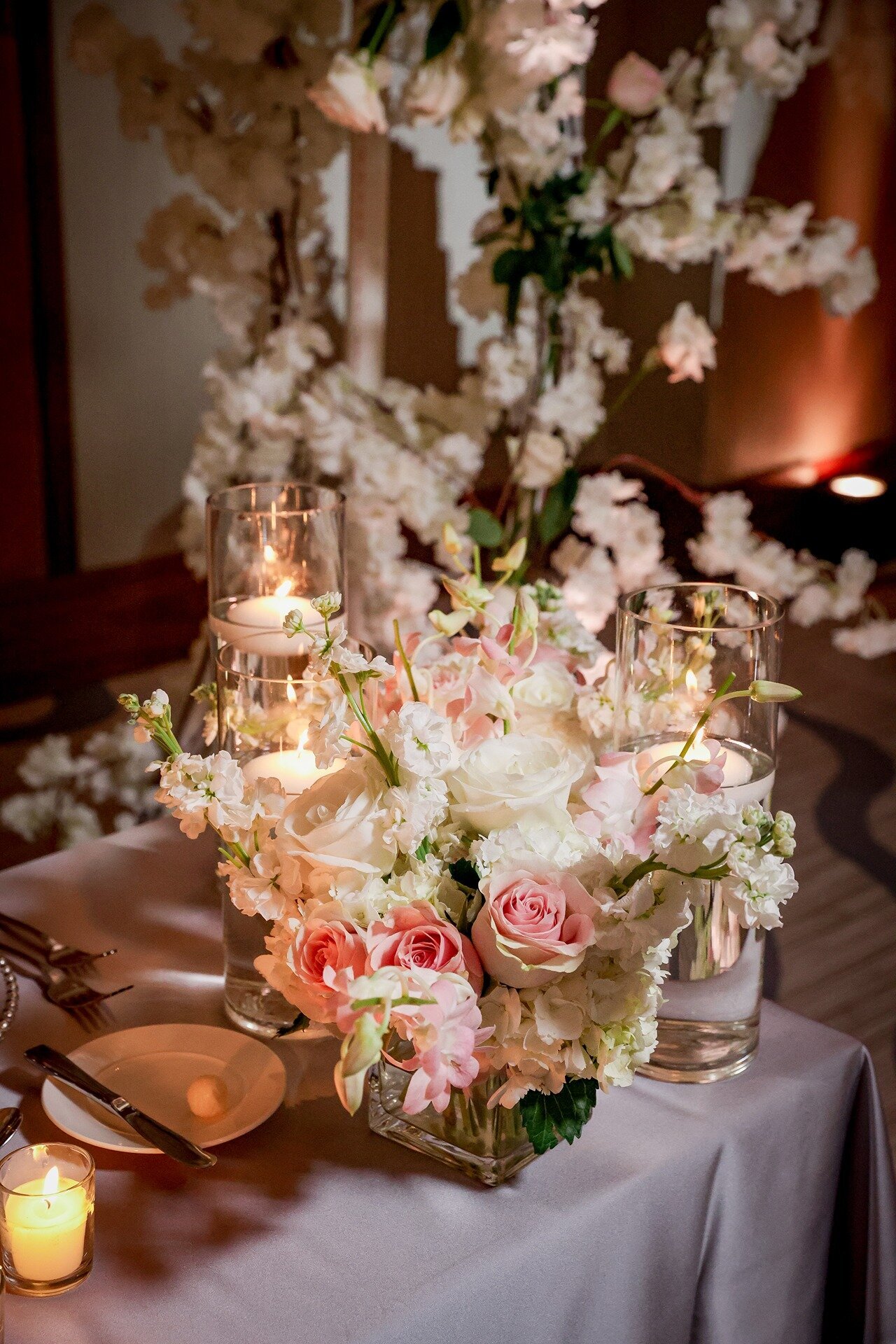 the-conrad-reception-tables-1