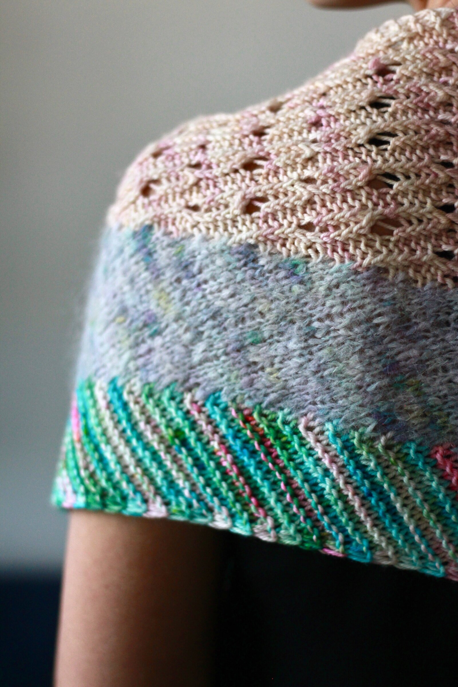 shawl-knitting-pattern-design-vana