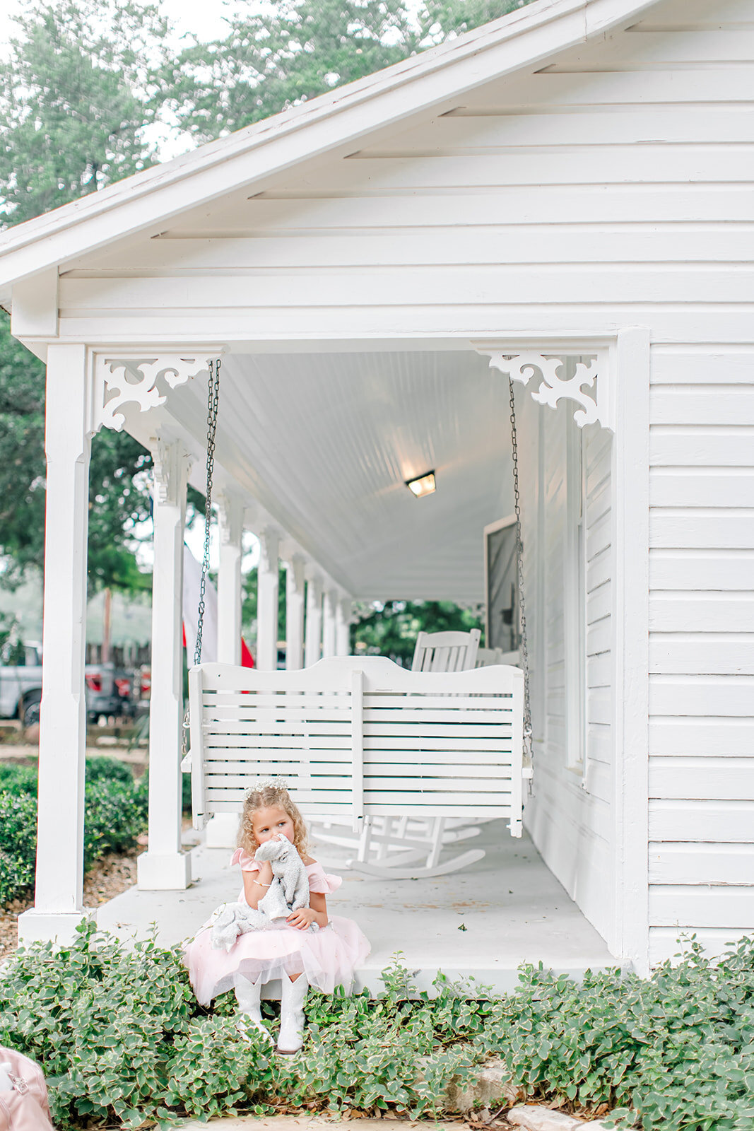 gruene estate wedding photos by allison jeffers-346