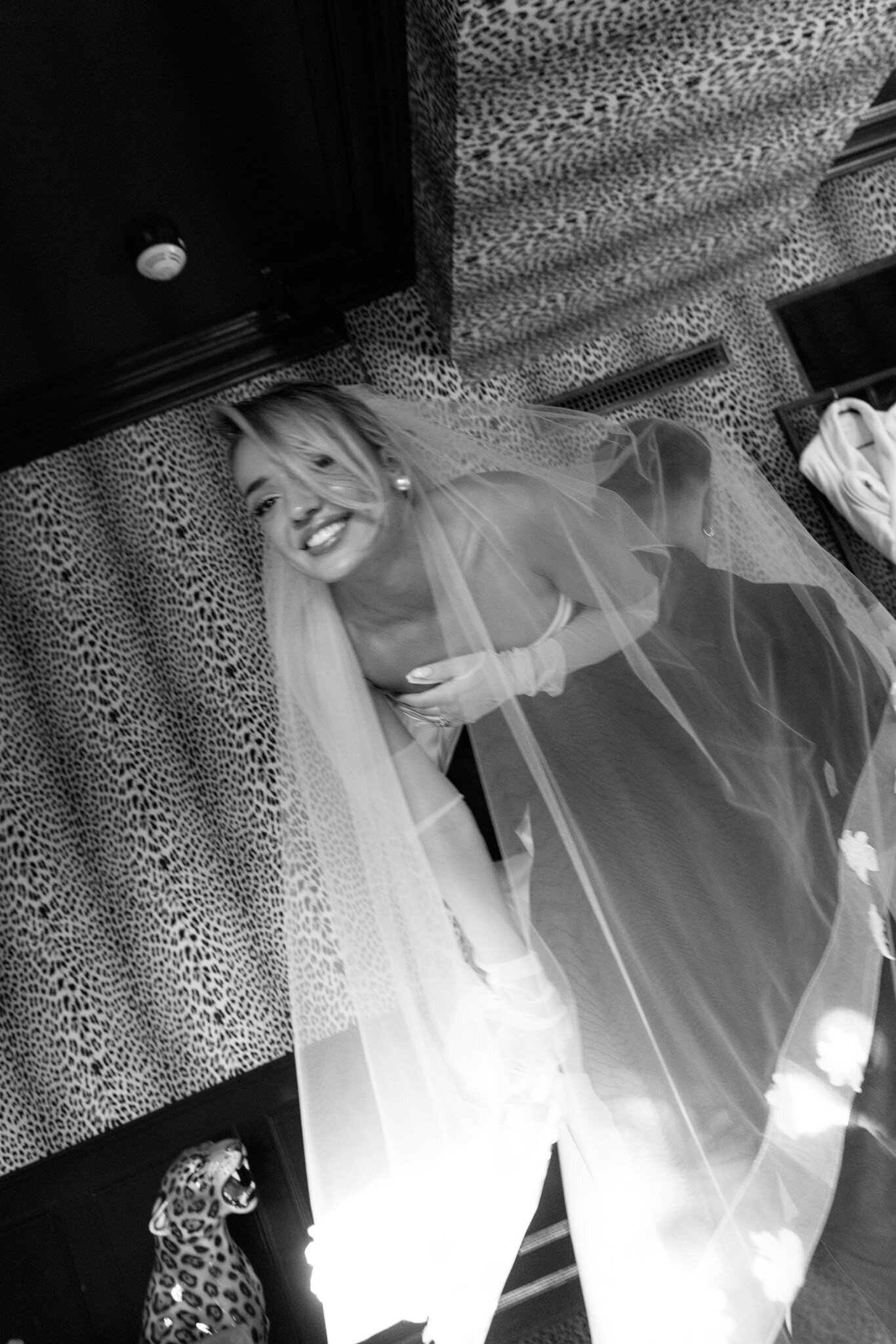 Lauren-Anne-Photography-WebResolution-Edna-Ben-Paris-SneakPeeks-Wedding-1152