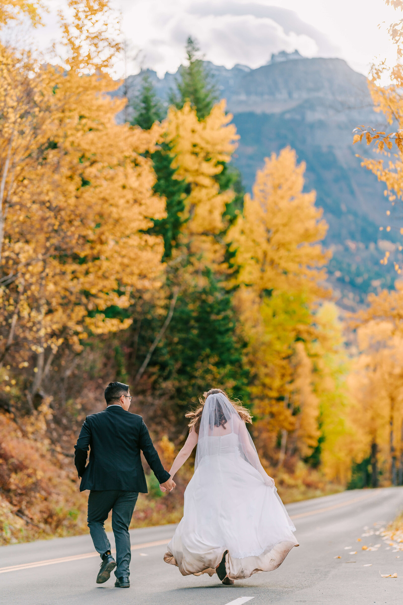 Fall wedding in Glacier National Park (4)
