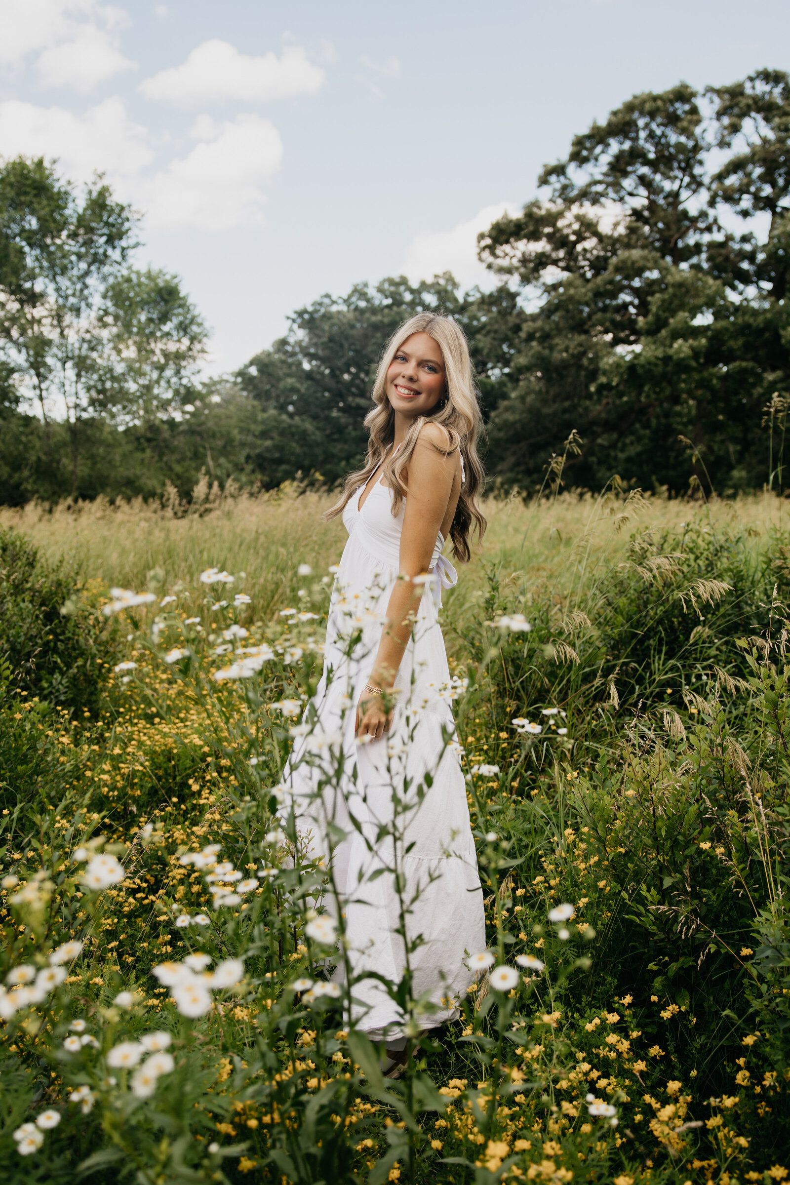 Twin Cities Senior Photographer (421)